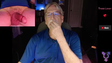 Snapshot of pghk2000 chatting on 10.29.25 George online show from 10.29.25