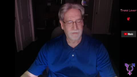 Snapshot of pghk2000 chatting on 05.10.26 George online show from 05.10.26