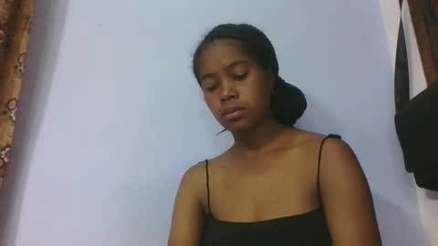 phania185885 online show from 04.10.26