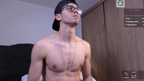 Snapshot of phantom_bigger1 chatting on 01.15.25 phantom_bigger1 online show from 01.15.25