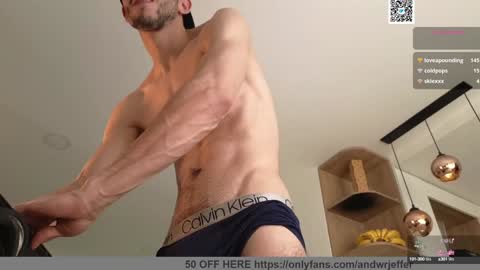 Snapshot of phantom_bigger1 chatting on 02.05.25 phantom_bigger1 online show from 02.05.25