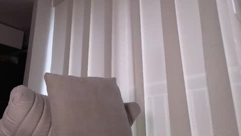 Snapshot of phantom_bigger1 chatting on 09.29.25 phantom_bigger1 online show from 09.29.25