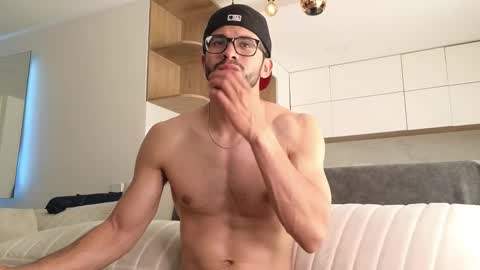 Snapshot of phantom_bigger1 chatting on 01.07.26 phantom_bigger1 online show from 01.07.26