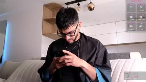 Snapshot of phantom_bigger1 chatting on 01.15.26 phantom_bigger1 online show from 01.15.26