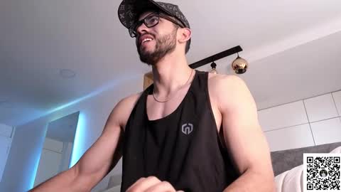 Snapshot of phantom_bigger1 chatting on 02.03.26 phantom_bigger1 online show from 02.03.26