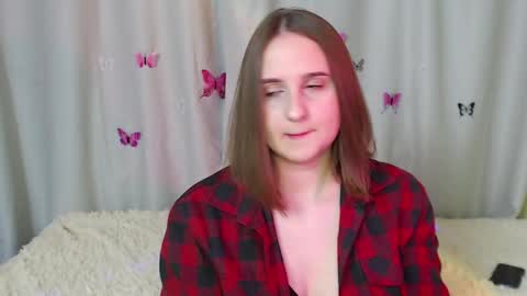 Snapshot of phantommira chatting on 12.05.24 phantommira online show from 12.05.24