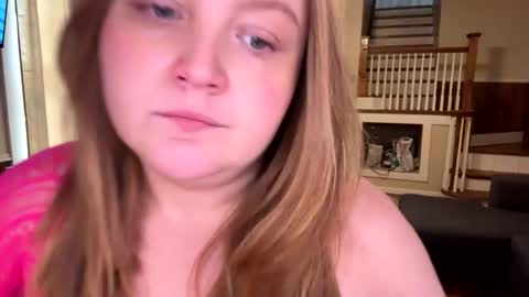 Snapshot of phatassblond chatting on 01.12.26 PhatAssBlond online show from 01.12.26