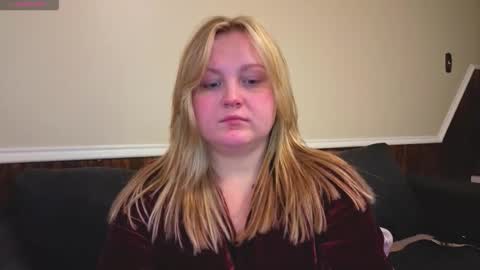 Snapshot of phatassblond chatting on 03.02.26 PhatAssBlond online show from 03.02.26