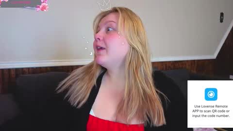 Snapshot of phatassblond chatting on 03.08.26 PhatAssBlond online show from 03.08.26