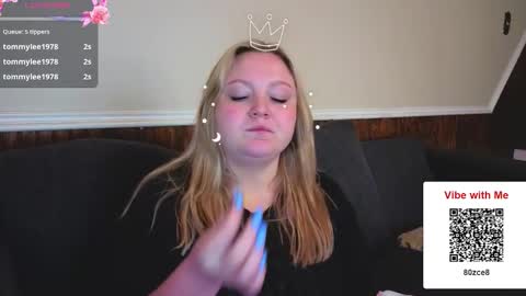 Snapshot of phatassblond chatting on 03.11.26 PhatAssBlond online show from 03.11.26