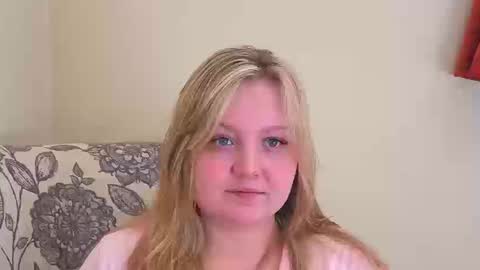 Snapshot of phatassblond chatting on 03.24.26 PhatAssBlond online show from 03.24.26