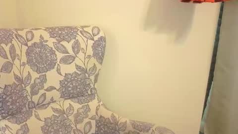 Snapshot of phatassblond chatting on 04.18.26 PhatAssBlond online show from 04.18.26