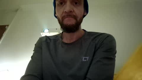 Snapshot of phil210283 chatting on 02.05.25 phil210283 online show from 02.05.25