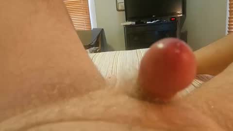 Snapshot of phil719 chatting on 11.11.25 Phil online show from 11.11.25