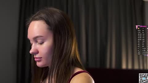 Snapshot of philippabrainard chatting on 01.26.25 Hello guys Sweet Scarlett here NEXT LIVE 5AM 2 gmt online show from 01.26.25