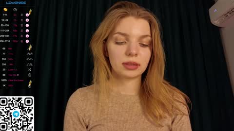Snapshot of philippabrainard chatting on 01.27.25 Hello guys Sweet Scarlett here NEXT LIVE 5AM 2 gmt online show from 01.27.25