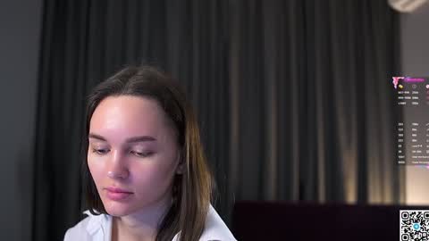 Snapshot of philippabrainard chatting on 01.30.25 Hello guys Sweet Scarlett here NEXT LIVE 5AM 2 gmt online show from 01.30.25
