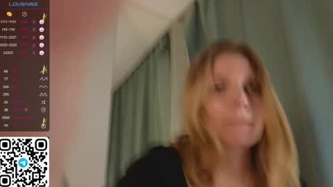 Snapshot of philippabrainard chatting on 02.10.25 Hello guys Sweet Scarlett here NEXT LIVE 5AM 2 gmt online show from 02.10.25