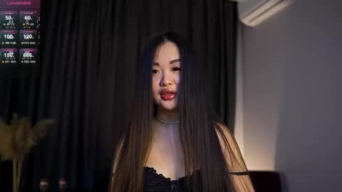 Snapshot of philippabrainard chatting on 02.18.25 Hello guys Sweet Scarlett here NEXT LIVE 5AM 2 gmt online show from 02.18.25