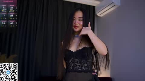 Snapshot of philippabrainard chatting on 02.18.25 Hello guys Sweet Scarlett here NEXT LIVE 5AM 2 gmt online show from 02.18.25