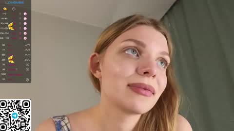 Snapshot of philippabrainard chatting on 02.18.25 Hello guys Sweet Scarlett here NEXT LIVE 5AM 2 gmt online show from 02.18.25