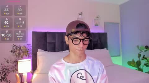 Phillip online show from 12.04.25