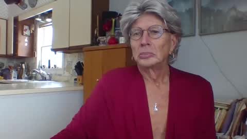 Snapshot of phillipa1023 chatting on 01.19.25 phillipa online show from 01.19.25