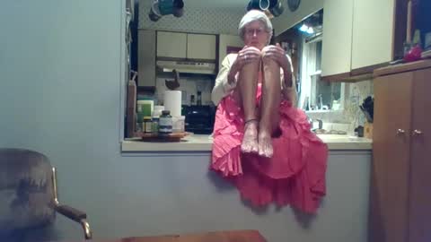 Snapshot of phillipa1023 chatting on 03.11.25 phillipa online show from 03.11.25