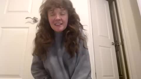 Snapshot of philosophies123 chatting on 01.21.25 sophie online show from 01.21.25