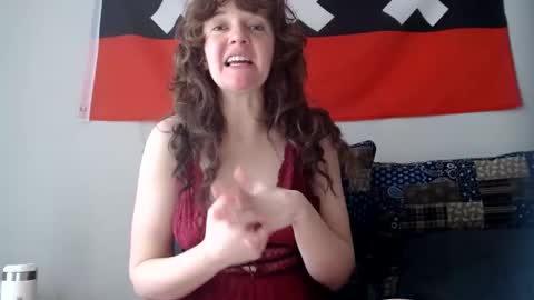 Snapshot of philosophies123 chatting on 02.14.25 sophie online show from 02.14.25