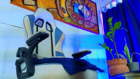 phlilloyhighclouds online show from 10.20.25