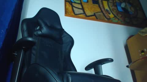 phlilloyhighclouds online show from 03.09.26