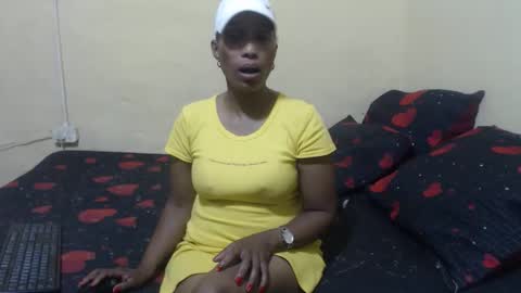 Snapshot of phoenixcandy chatting on 02.15.26 phoenixcandy online show from 02.15.26