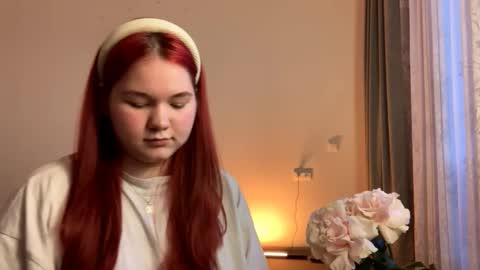 Snapshot of phylissdettra chatting on 11.12.25 Dora online show from 11.12.25