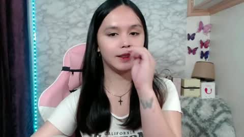 Snapshot of pia_intownx chatting on 06.12.26 Ms Pia online show from 06.12.26