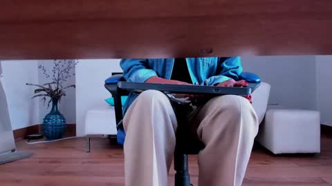    Special Couple Show - WELCOME TO XMAS   5 and 6 December  - 2 at 8 pm COL hour online show from 01.03.25