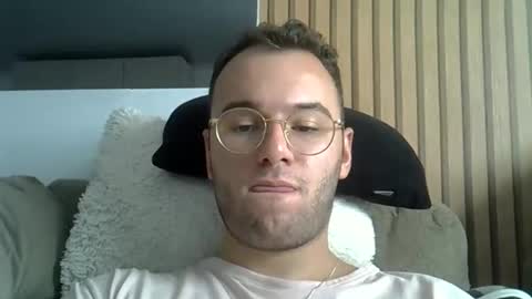 Snapshot of piazaocwbbb chatting on 12.18.25 piazaocwbbb online show from 12.18.25