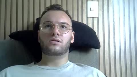 Snapshot of piazaocwbbb chatting on 12.22.25 piazaocwbbb online show from 12.22.25