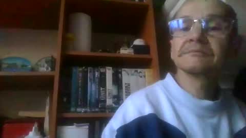 Snapshot of pichoun71 chatting on 12.08.24 pichoun71 online show from 12.08.24