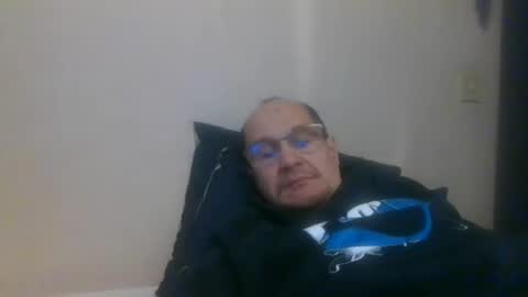 Snapshot of pichoun71 chatting on 01.04.25 pichoun71 online show from 01.04.25