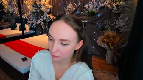 Emelie online show from 02.05.25