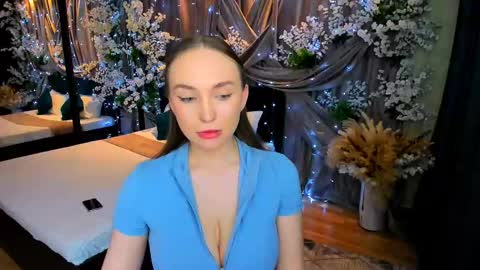 Emelie online show from 03.03.25