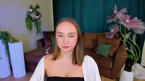 Emelie online show from 09.24.25