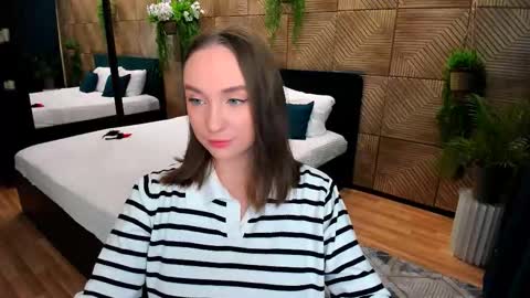 Emelie online show from 10.02.25