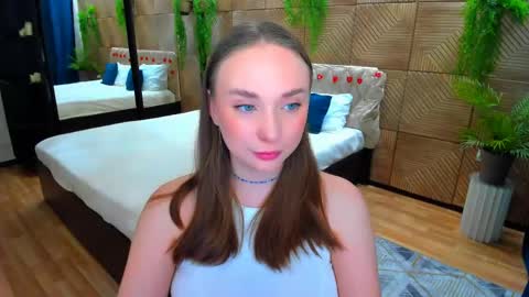 Emelie online show from 05.06.26