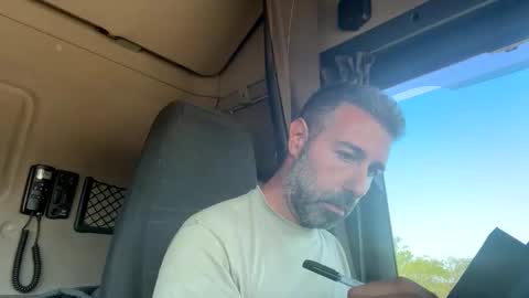 Snapshot of pierotu chatting on 09.15.25 pierotu online show from 09.15.25