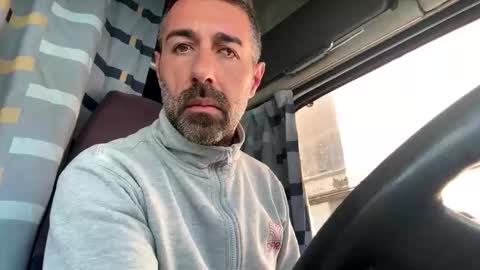 Snapshot of pierotu chatting on 10.08.25 pierotu online show from 10.08.25