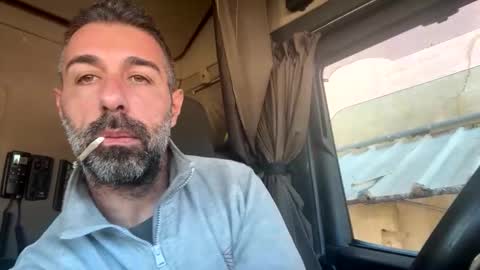 pierotu online show from 11.20.25