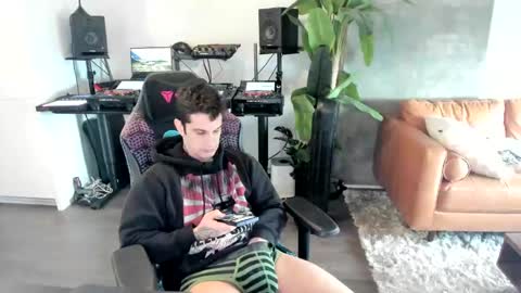 Pierre Fitch online show from 03.11.25