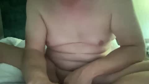 Snapshot of pigboy31 chatting on 01.27.25 goonpig online show from 01.27.25